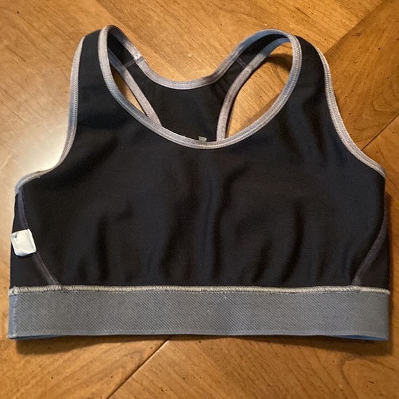 UNDER ARMOUR Womens Sports Bra - size Small - Picture 8 of 12